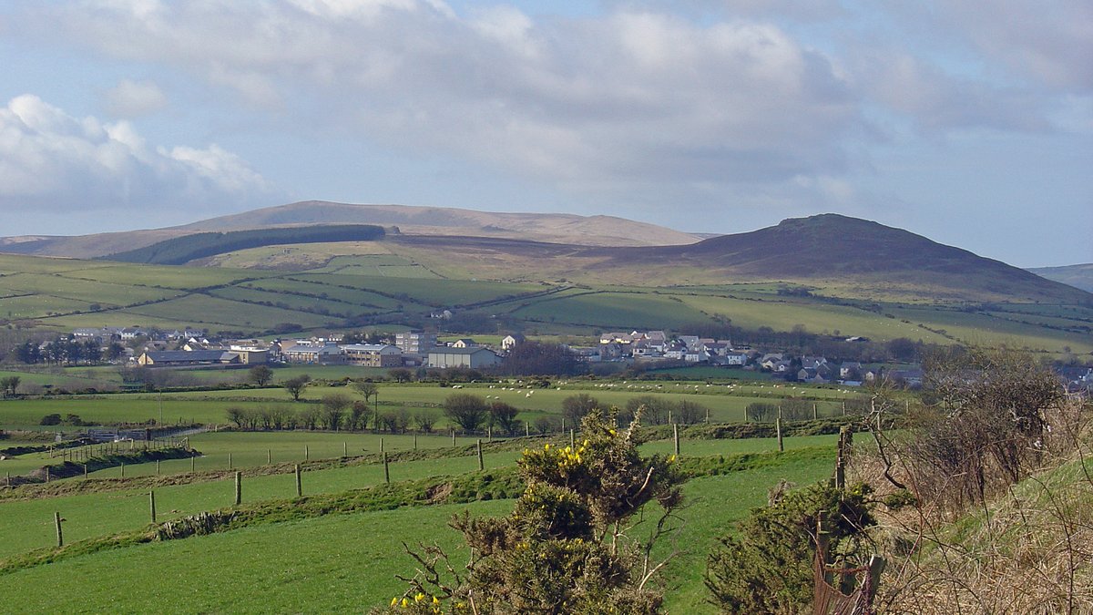 The Emperor Who Pitched His Tent on a Welsh Hill — and the Fort Found Below It