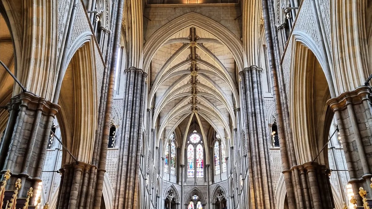 The Name on the Coffin Was Wrong: Westminster Abbey's Roman Sarcophagus and Its Medieval Abbot